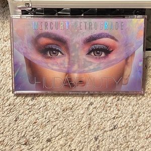 New Huda Beauty Mercury Retrograde Eyeshadow Palette
